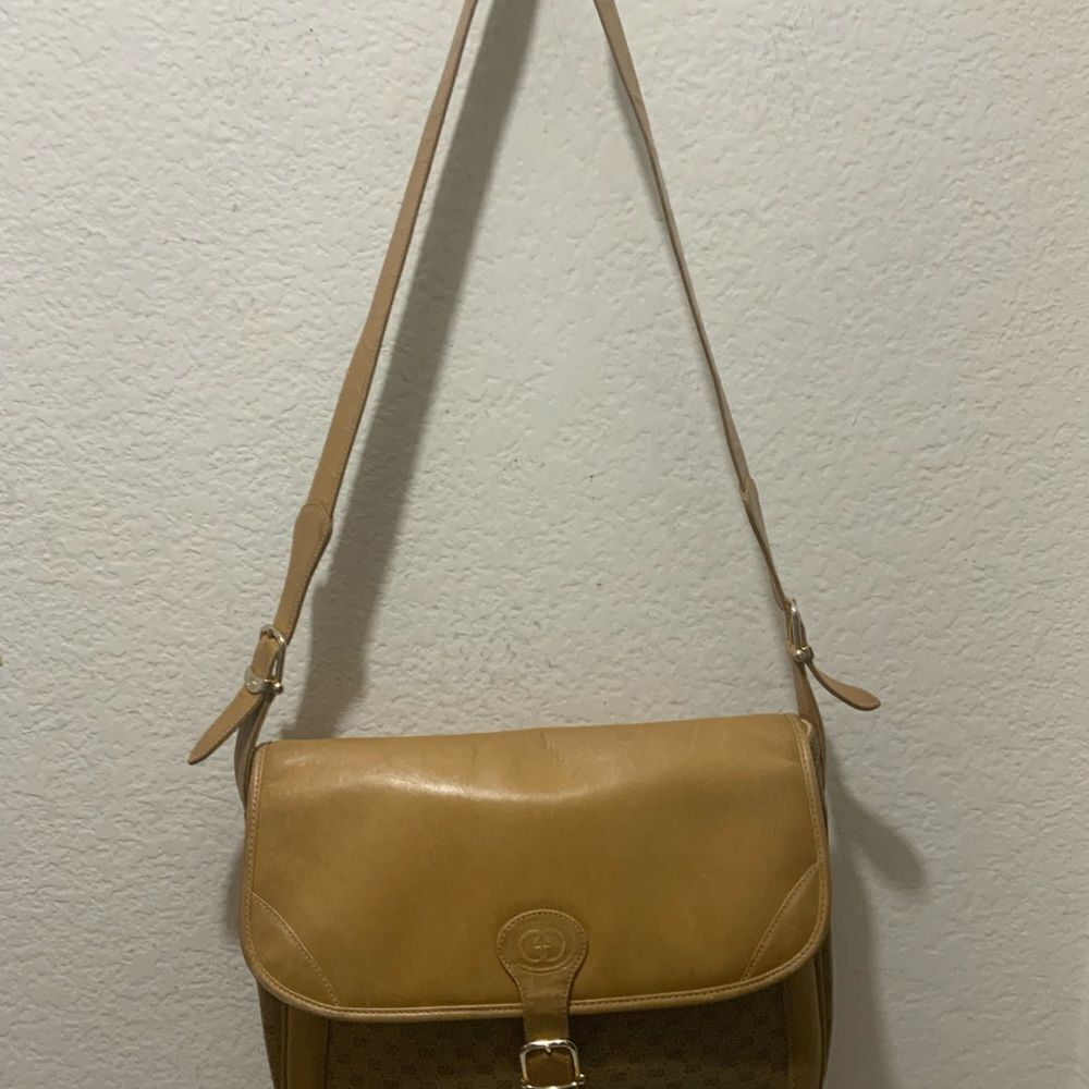Gucci vintage Shoulder Bag Beige 001 105 5530 Leather PVC  Flap Magnet - Picture 2 of 16